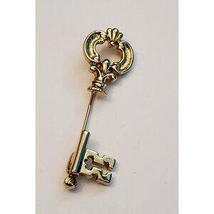 Avon Skeleton Key Gold Tone Stick Pin
